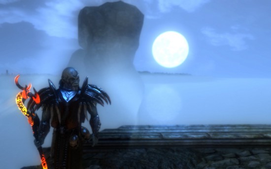 Гартарус на фоне луны